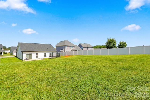 232 Pinnacle Crossing 61, Shelby, NC 28152