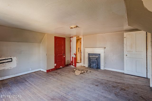 1006 Sweetwater Vonore Road, Sweetwater, TN 37874