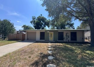 104 BOECK, La Vernia, TX 78121