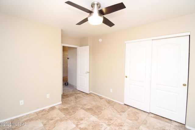 7736 N Sun Flair Drive, Tucson, AZ 85741