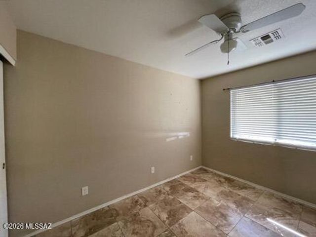 7736 N Sun Flair Drive, Tucson, AZ 85741