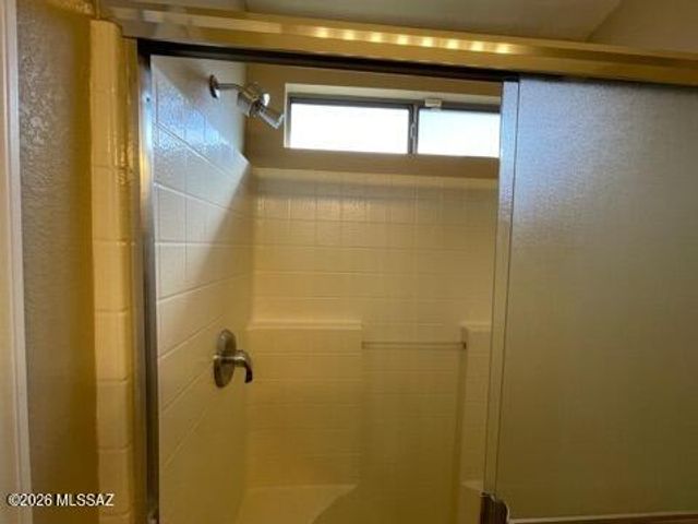 7736 N Sun Flair Drive, Tucson, AZ 85741