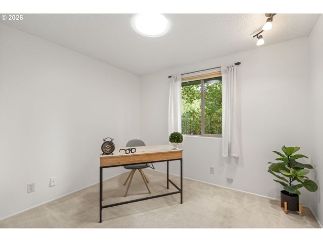 4861 Donald St, Eugene, OR 97405