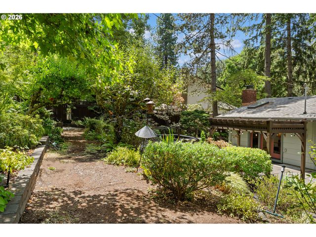4861 Donald St, Eugene, OR 97405