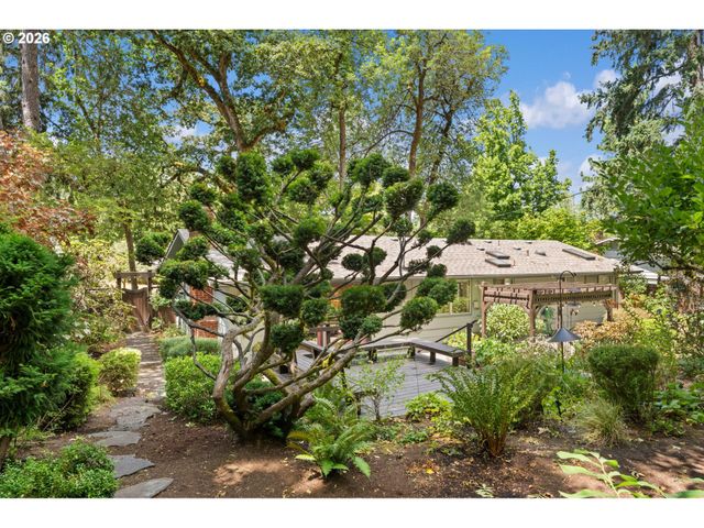 4861 Donald St, Eugene, OR 97405