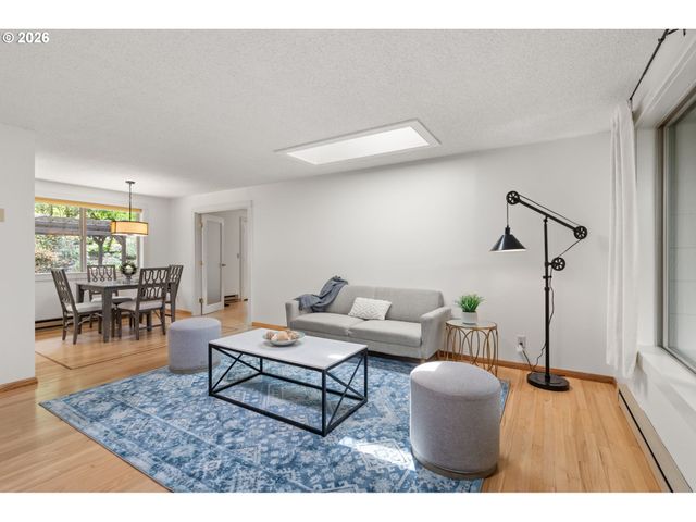 4861 Donald St, Eugene, OR 97405