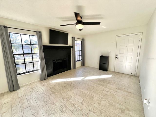 2981 BONAVENTURE CIRCLE 201, Palm Harbor, FL 34684