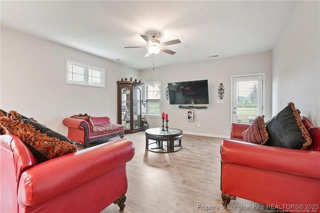 601 Laurel Lake Road, Salemburg, NC 28385