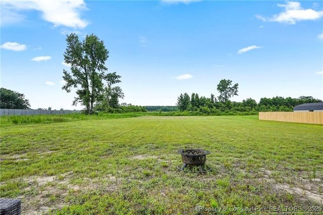 601 Laurel Lake Road, Salemburg, NC 28385