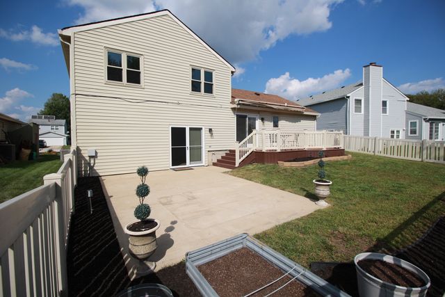 8247 W Wintergreen Drive, Frankfort, IL 60423