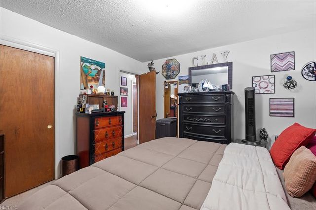 1303 Willnew DR, Hampton, VA 23669