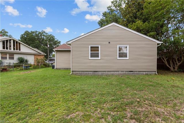 1303 Willnew DR, Hampton, VA 23669