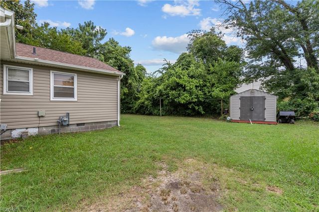 1303 Willnew DR, Hampton, VA 23669