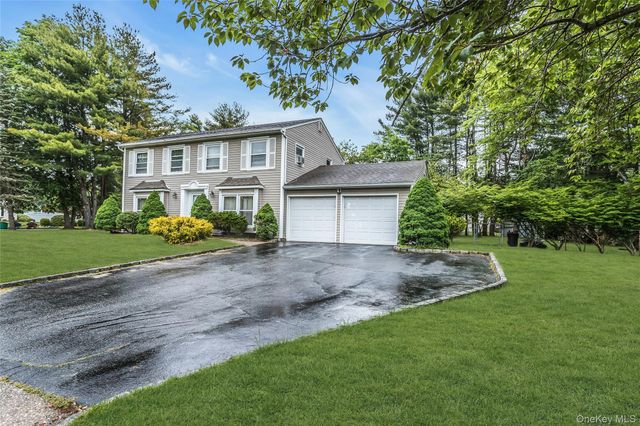 23 Magnet Street, Stony Brook, NY 11790
