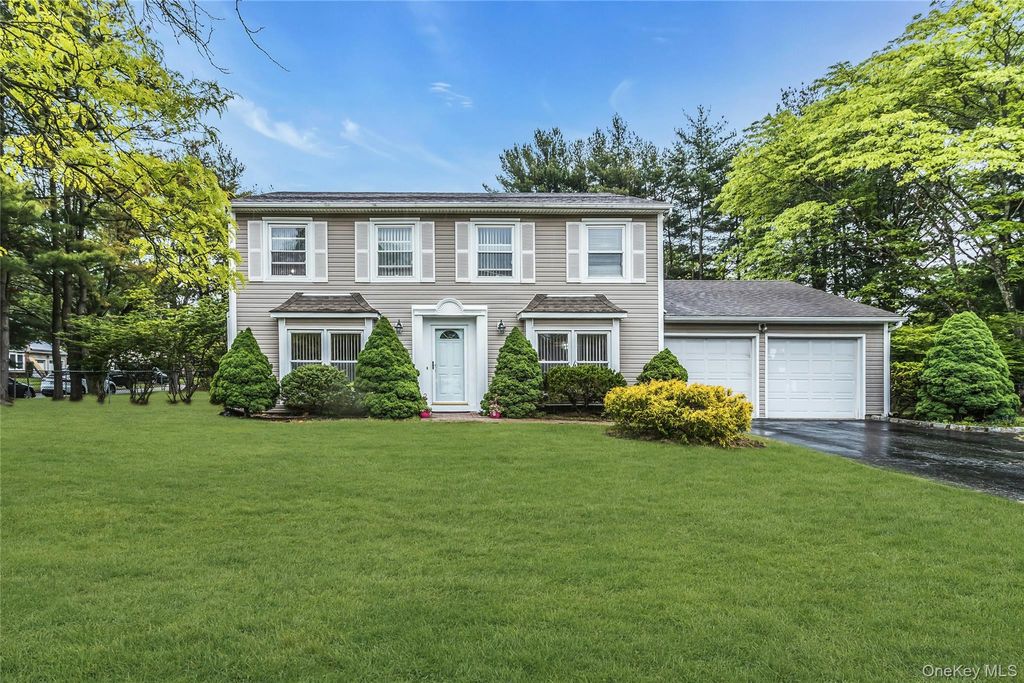 23 Magnet Street, Stony Brook, NY 11790