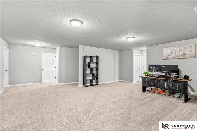 6311 N HWS Cleveland Boulevard, Omaha, NE 68116