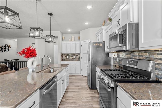 6311 N HWS Cleveland Boulevard, Omaha, NE 68116