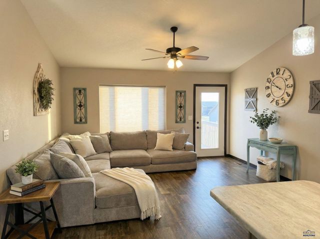 1238 JUNEAU DR, Box Elder, SD 57719