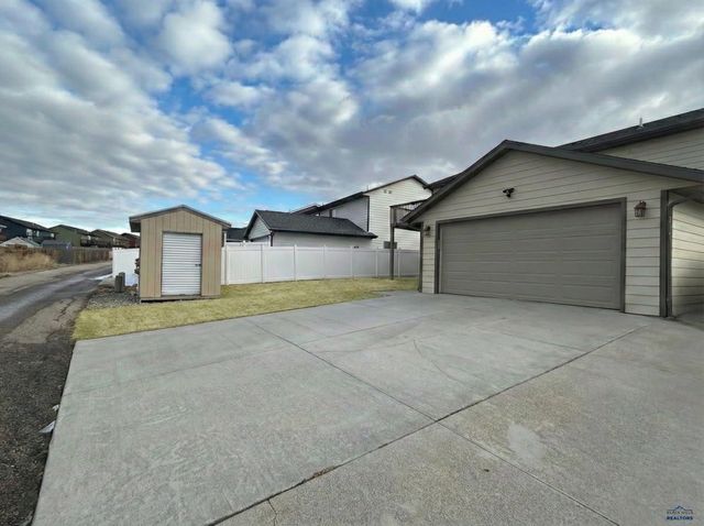 1238 JUNEAU DR, Box Elder, SD 57719