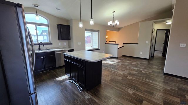 1238 JUNEAU DR, Box Elder, SD 57719