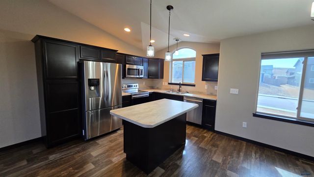 1238 JUNEAU DR, Box Elder, SD 57719