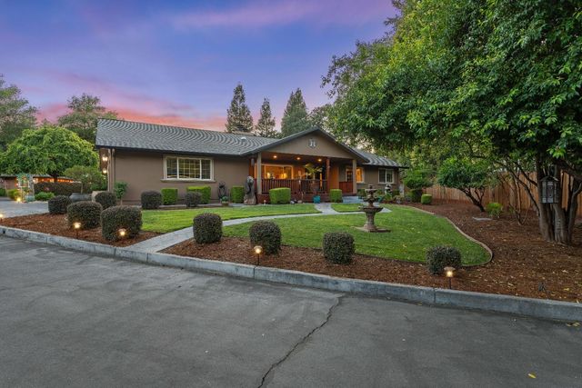 5770 Hoffman Ln, Fair Oaks, CA 95628