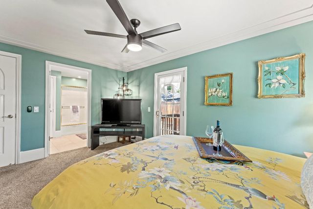 5770 Hoffman Ln, Fair Oaks, CA 95628
