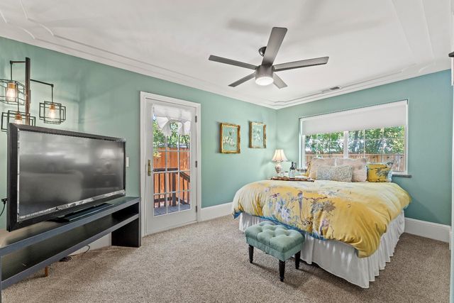 5770 Hoffman Ln, Fair Oaks, CA 95628