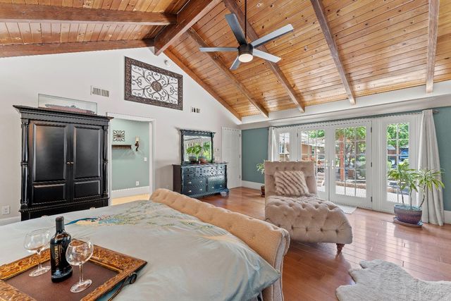 5770 Hoffman Ln, Fair Oaks, CA 95628