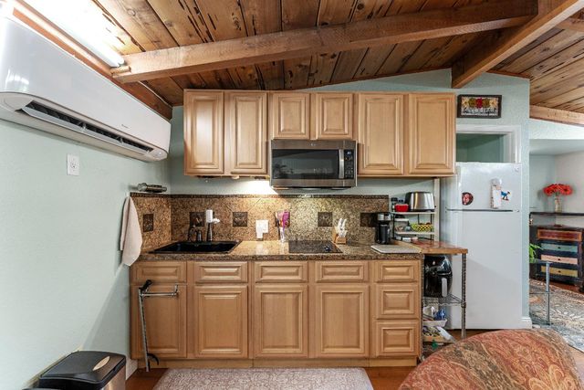 5770 Hoffman Ln, Fair Oaks, CA 95628