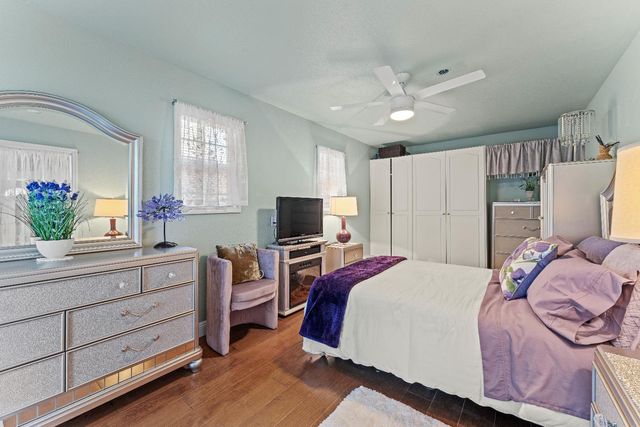 5770 Hoffman Ln, Fair Oaks, CA 95628