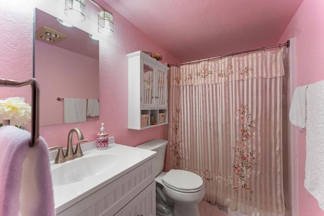 5770 Hoffman Ln, Fair Oaks, CA 95628