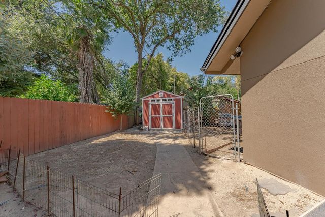 5770 Hoffman Ln, Fair Oaks, CA 95628