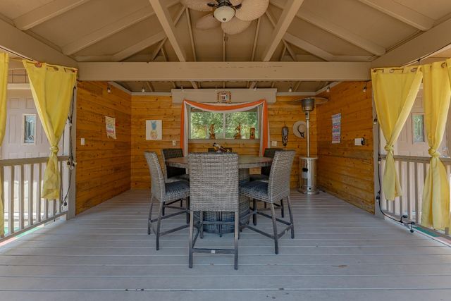 5770 Hoffman Ln, Fair Oaks, CA 95628