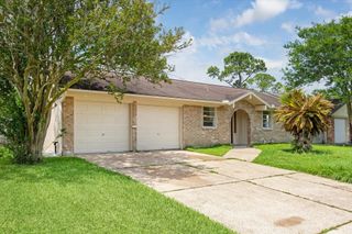 2114 Yorktown Court S, League City, TX 77573