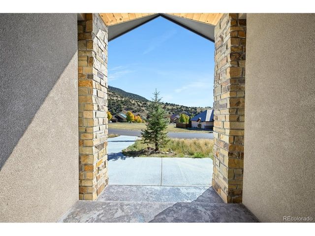 103 Fairway Dr, South Fork, CO 81154