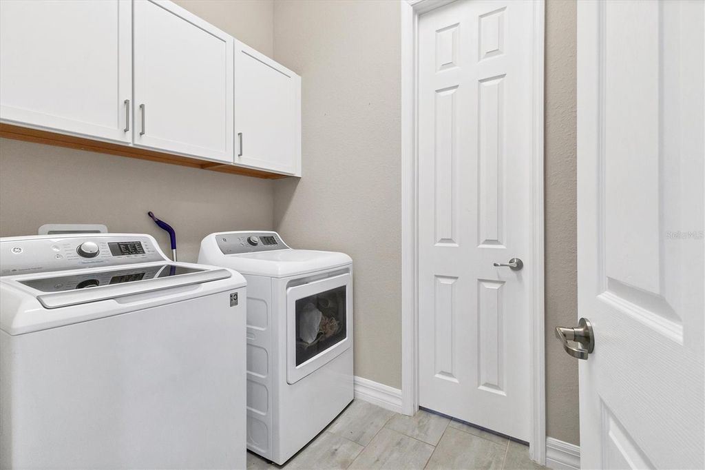 Image 31 of property listing at 7028 HIGHGATE LANE, Bradenton, FL 34202