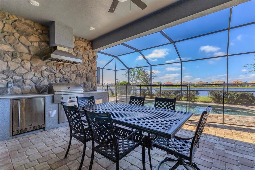 Image 32 of property listing at 7028 HIGHGATE LANE, Bradenton, FL 34202