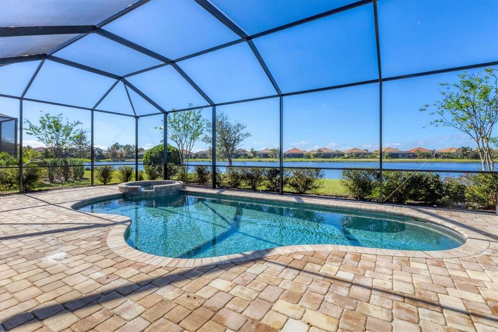 Image 35 of property listing at 7028 HIGHGATE LANE, Bradenton, FL 34202