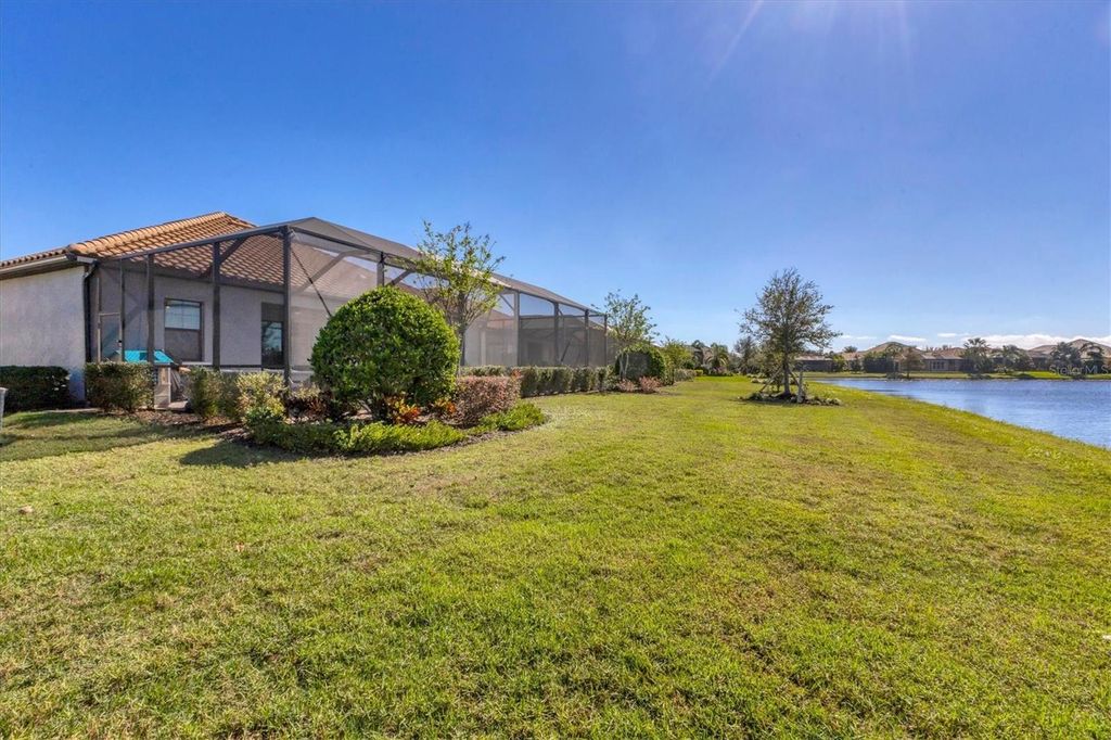 Image 40 of property listing at 7028 HIGHGATE LANE, Bradenton, FL 34202