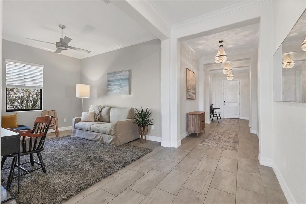 Image 7 of property listing at 7028 HIGHGATE LANE, Bradenton, FL 34202