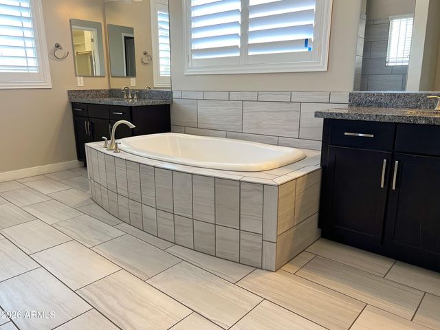 4638 E Navigator Lane, Phoenix, AZ 85050