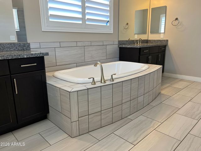 4638 E Navigator Lane, Phoenix, AZ 85050