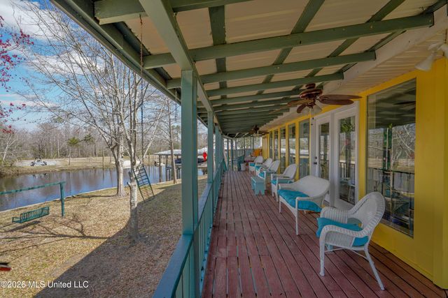 6132 Shawnee Street, Kiln, MS 39556