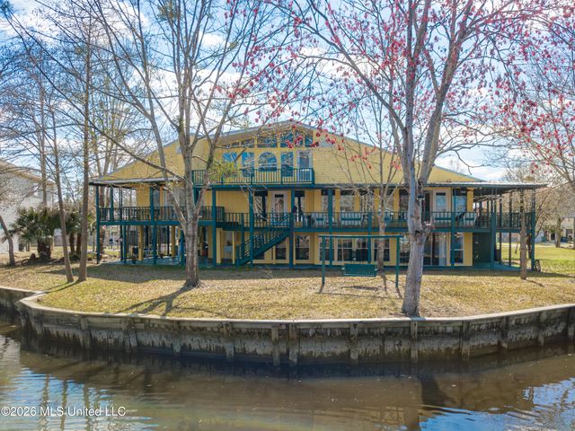 6132 Shawnee Street, Kiln, MS 39556