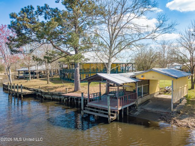 6132 Shawnee Street, Kiln, MS 39556