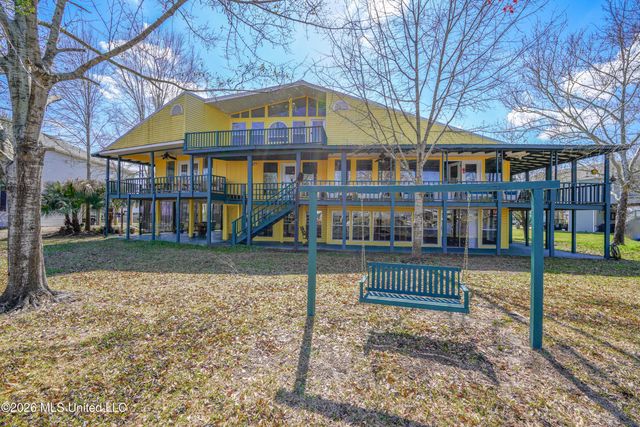 6132 Shawnee Street, Kiln, MS 39556