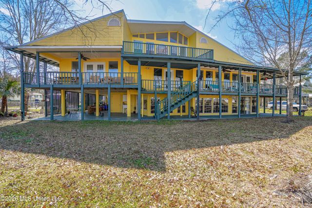 6132 Shawnee Street, Kiln, MS 39556