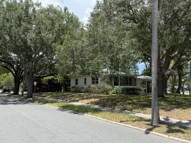 540 FRANCIS BOULEVARD, Lakeland, FL 33801