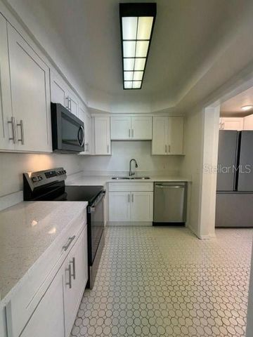 540 FRANCIS BOULEVARD, Lakeland, FL 33801